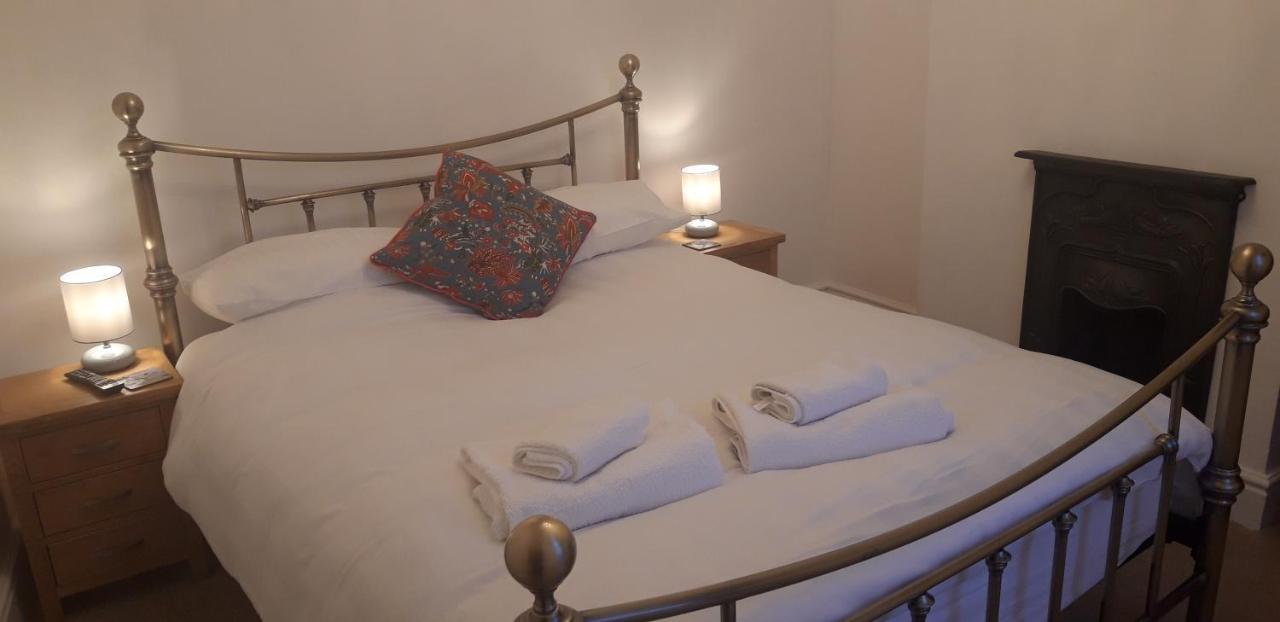 Bodhi Tree Cottage - Grove Road Cottages Stratford-upon-Avon Exteriör bild
